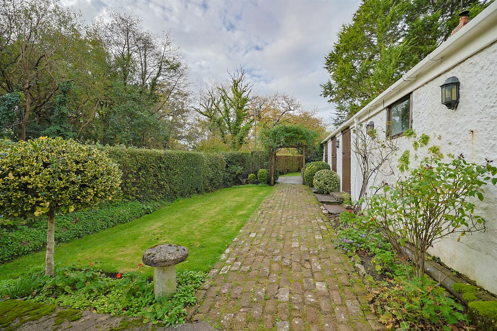 Gellidywyll Farm, Olchfa Lane, Sketty, Swansea, SA2 8QQ